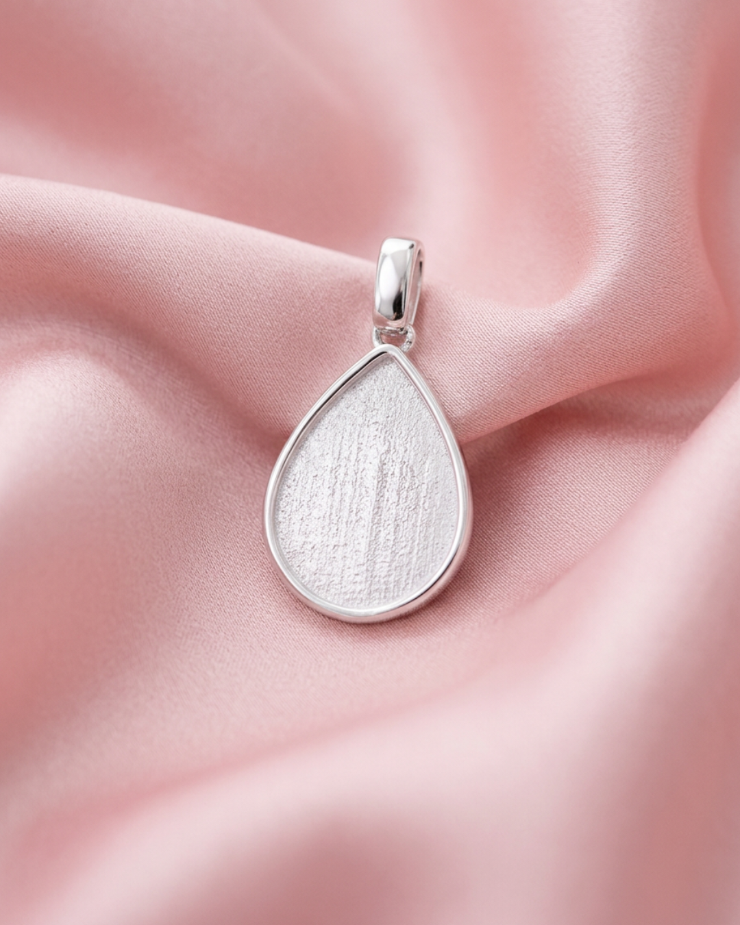 Pendant Necklace